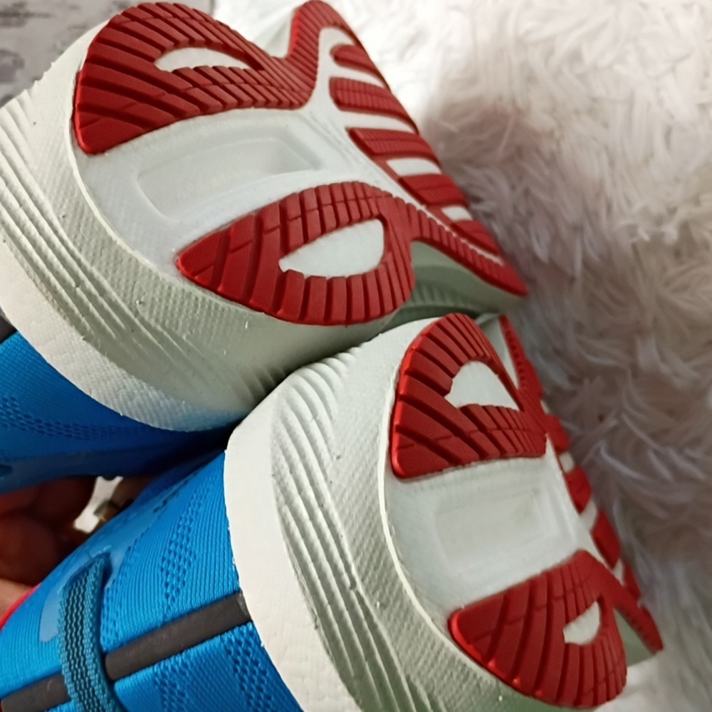 Saucony Triumph 20 Ocean Men's Sz 11 Running Shoes 🆕 - Picture 4 of 11